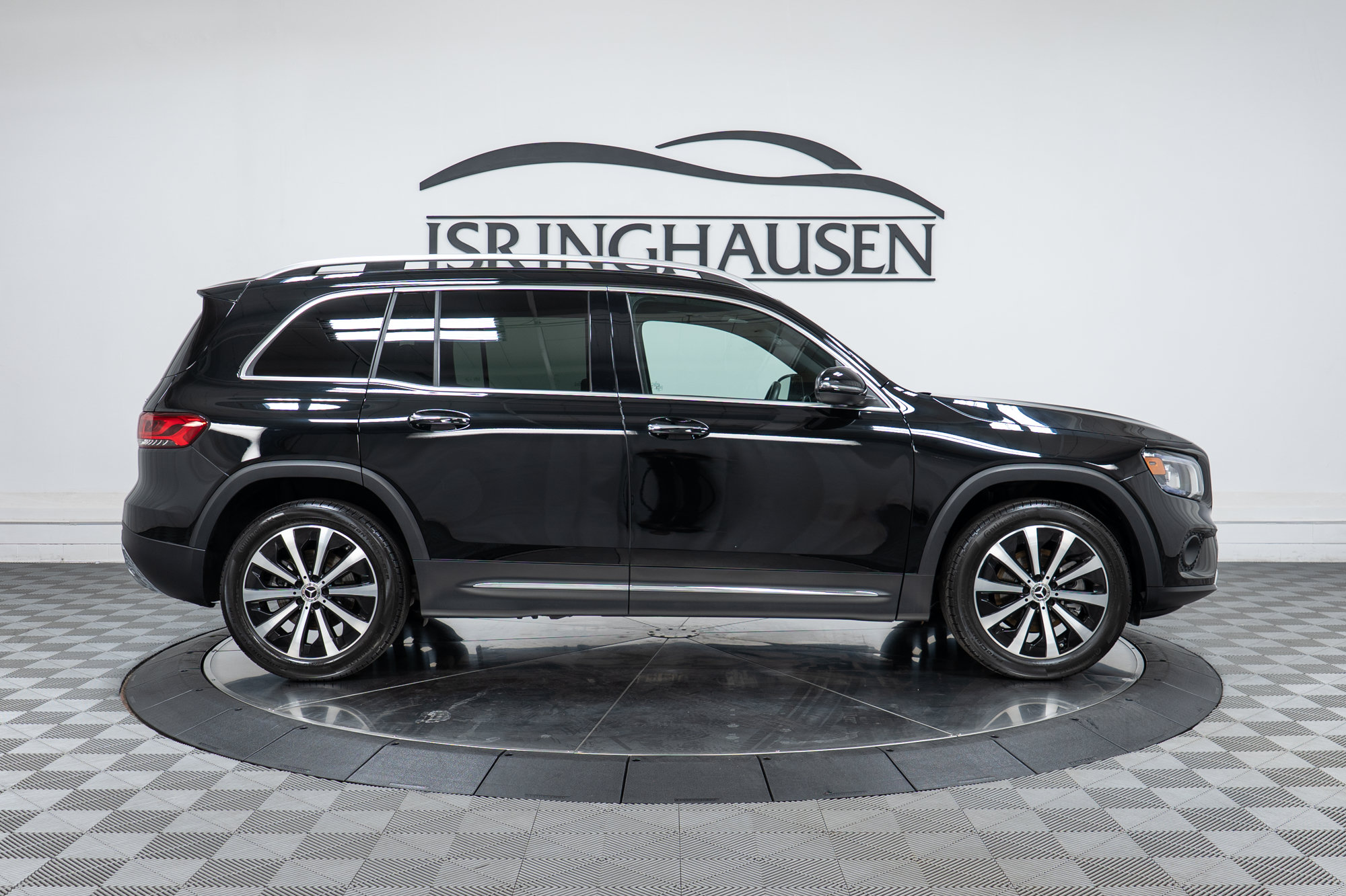 Used 2022 Mercedes-Benz GLB 250 4MATIC image 4