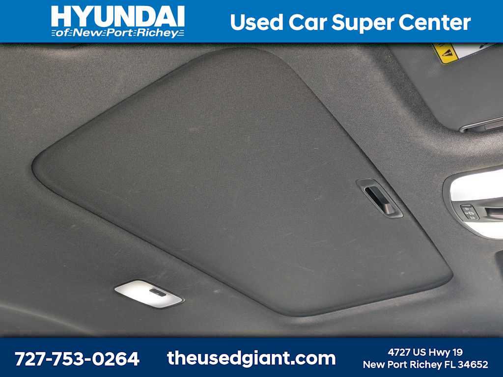 Used 2018 Hyundai Elantra Sport w/ Sport Premium Package 03 FWD image 9
