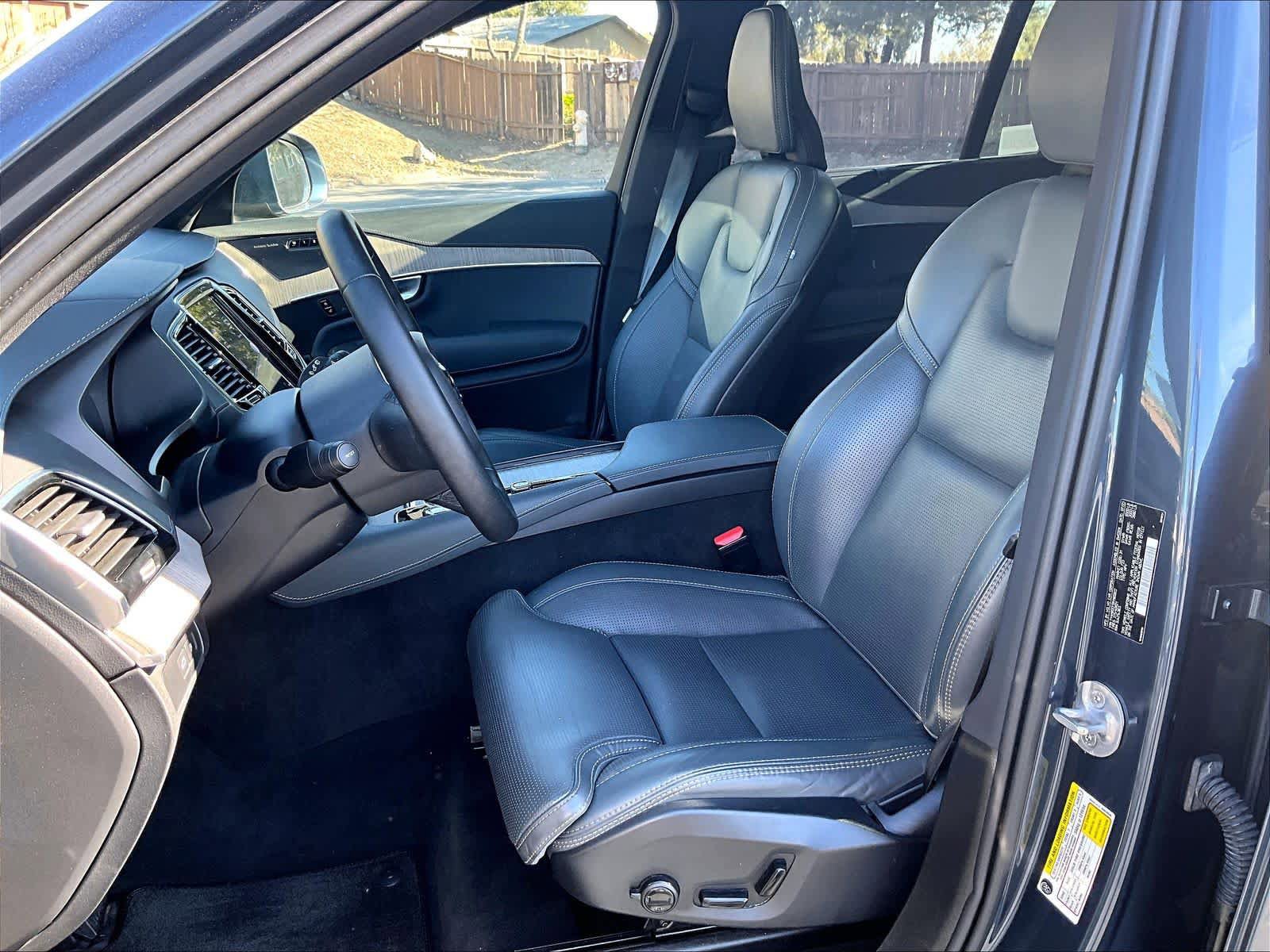 Used 2024 Volvo XC90 T8 Ultimate w/ Protection Package Premier AWD/4WD image 28