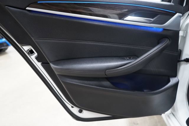Used 2020 BMW 540i w/ Convenience Package RWD image 17