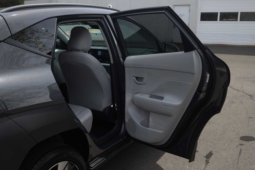 Used 2024 Hyundai Kona SEL AWD/4WD image 18