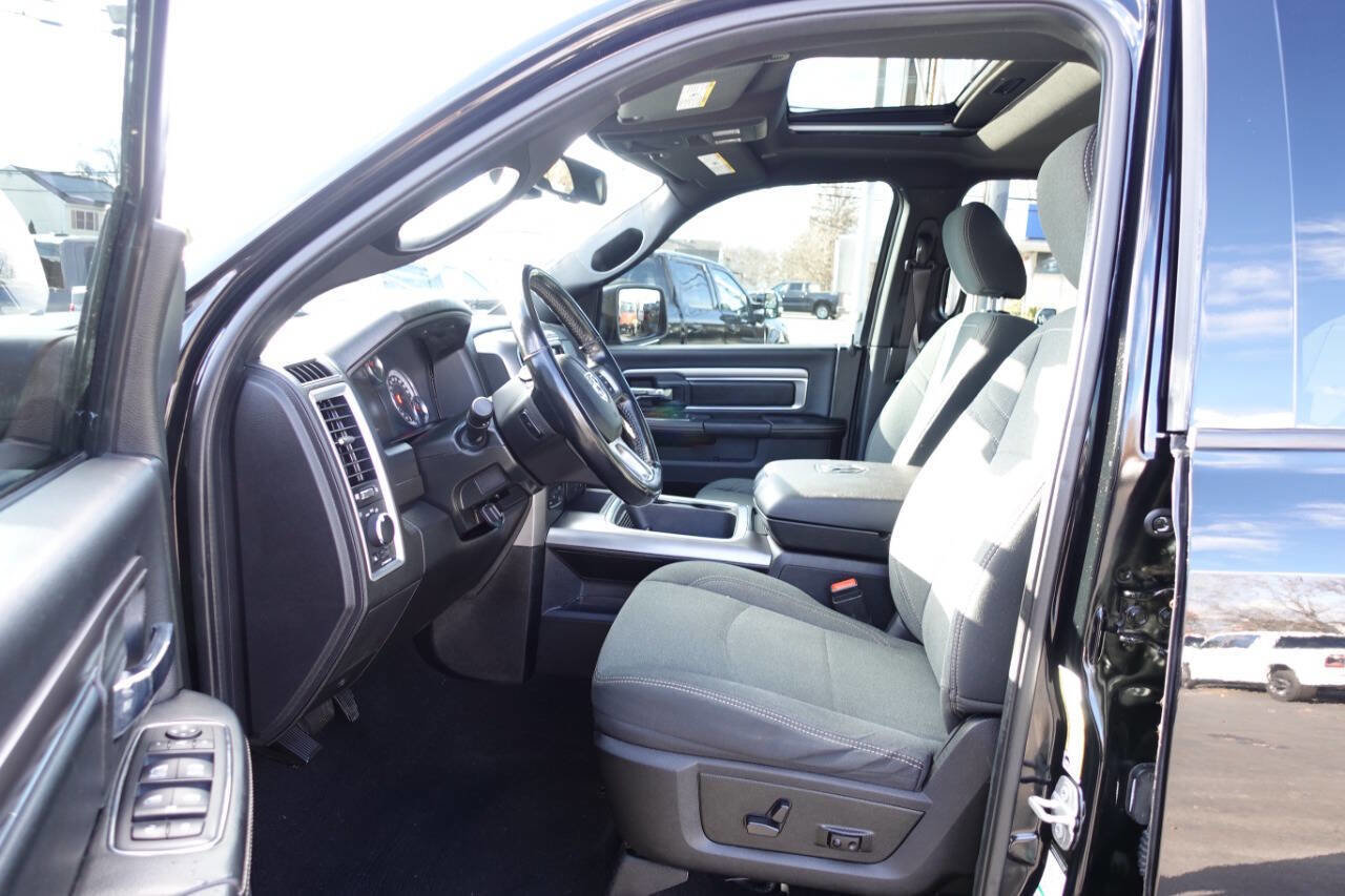Used 2021 RAM 1500 Classic Warlock image 17