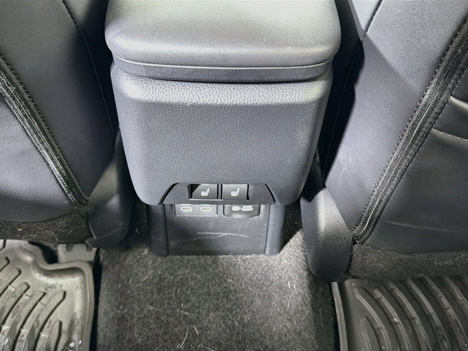 Used 2024 Toyota Prius Prime Premium w/ Advanced Technology Package FWD image 27