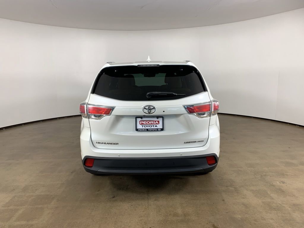 Used 2015 Toyota Highlander Limited w/ Driver Technology Package AWD/4WD image 10