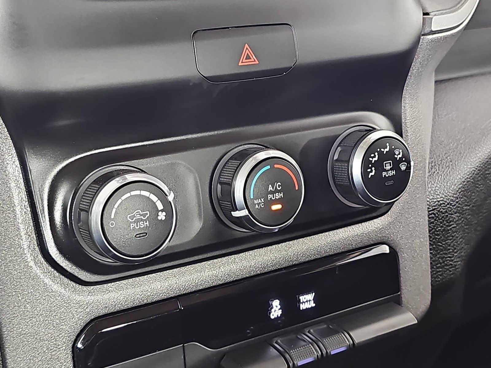 Used 2020 RAM 2500 Tradesman AWD/4WD image 21