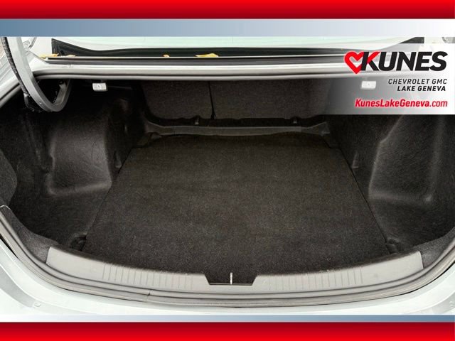 Used 2023 Chevrolet Malibu LT w/ Sport Edition image 21