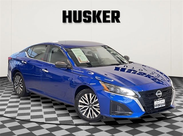 Used 2025 Nissan Altima 2.5 SV