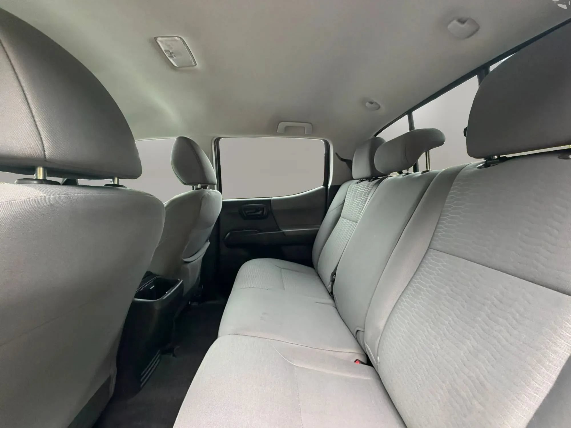Used 2018 Toyota Tacoma SR w/ SR Convenience Package RWD image 17