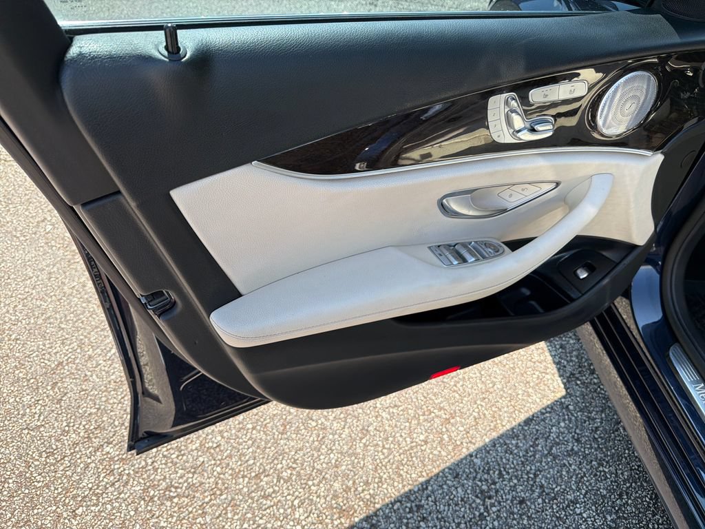 Used 2019 Mercedes-Benz E 450 4MATIC Sedan w/ Premium Package image 10