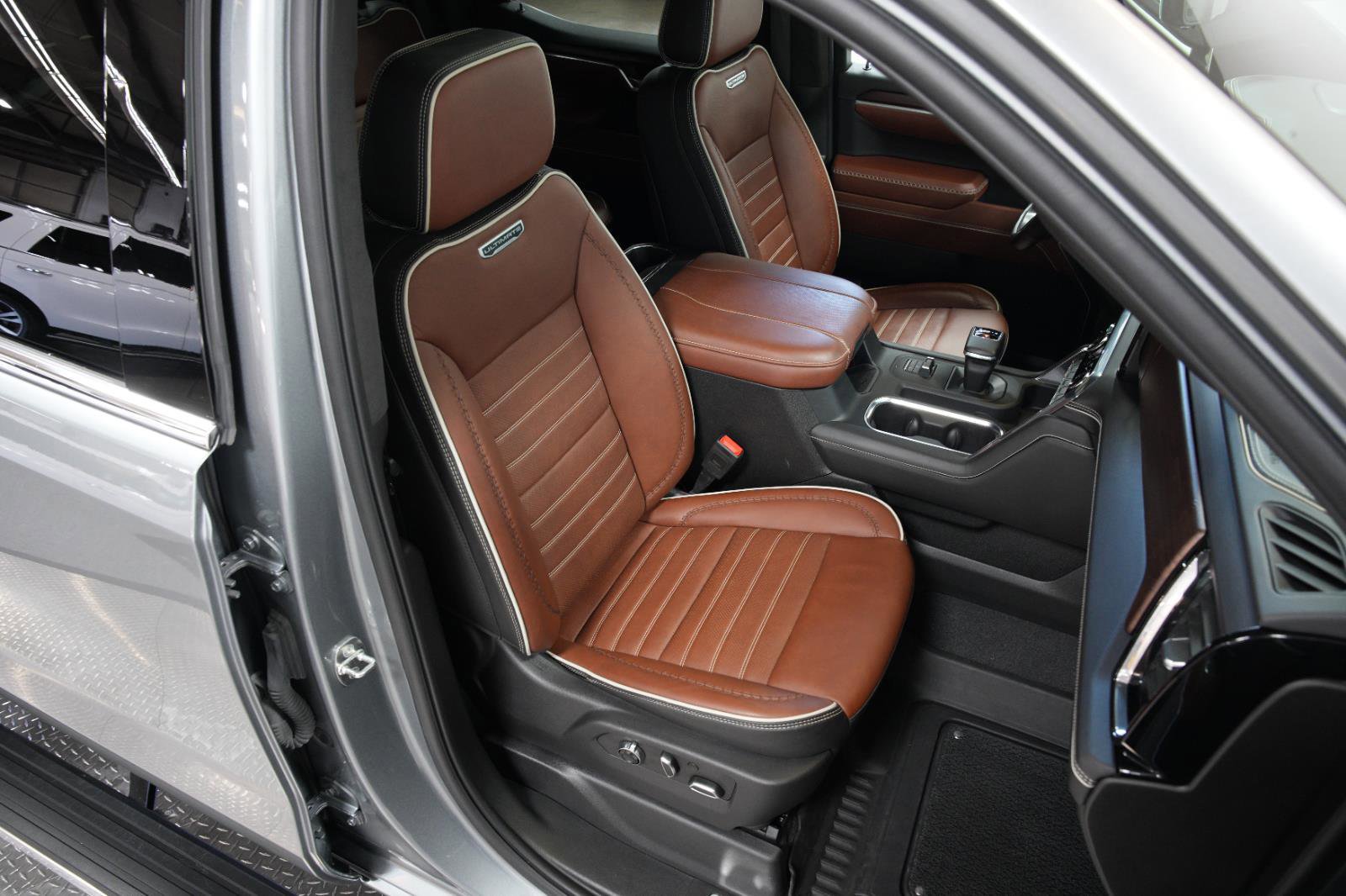 Used 2023 GMC Sierra 1500 Denali Ultimate image 19