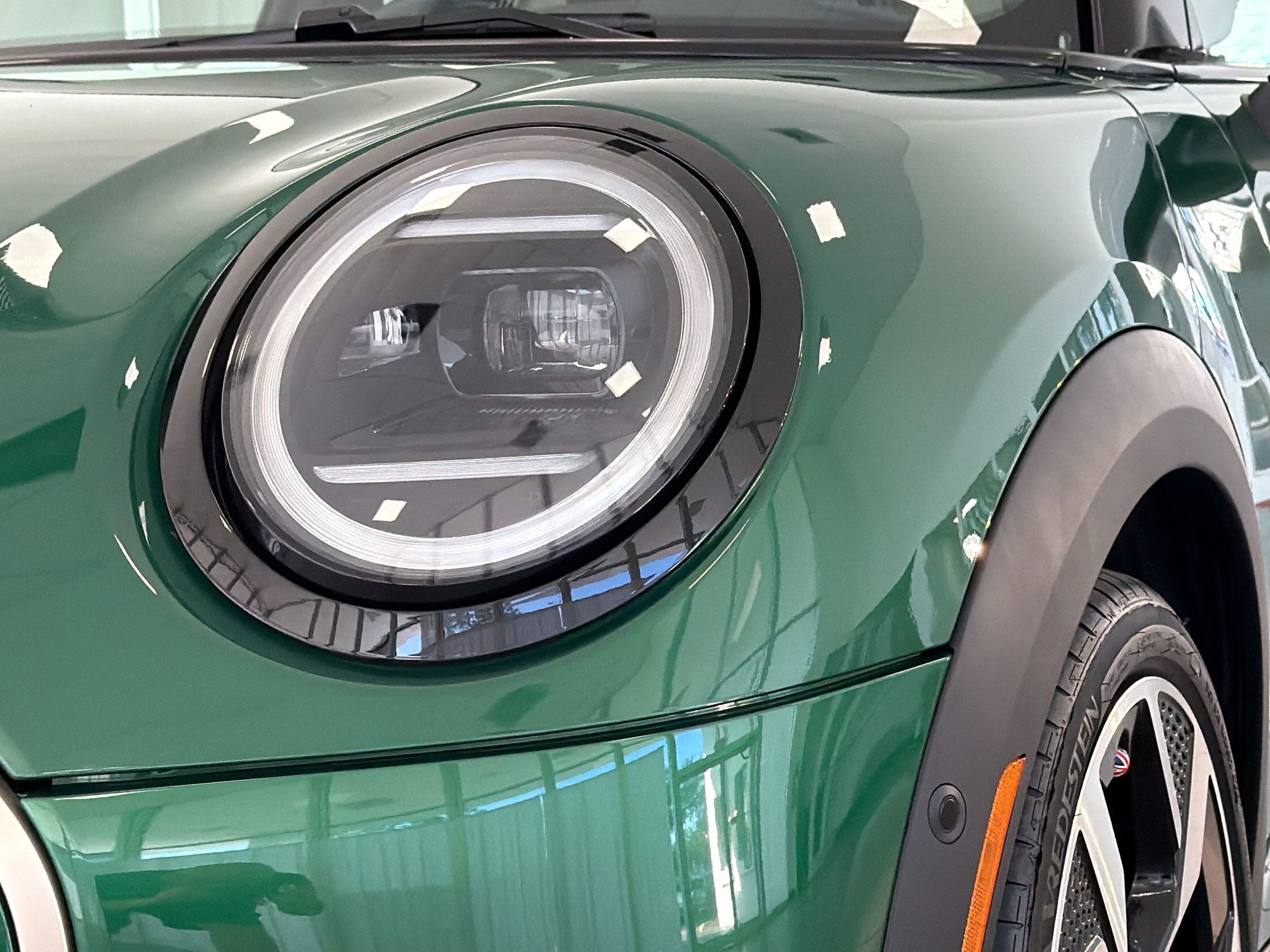 Certified 2025 MINI Cooper S FWD image 11