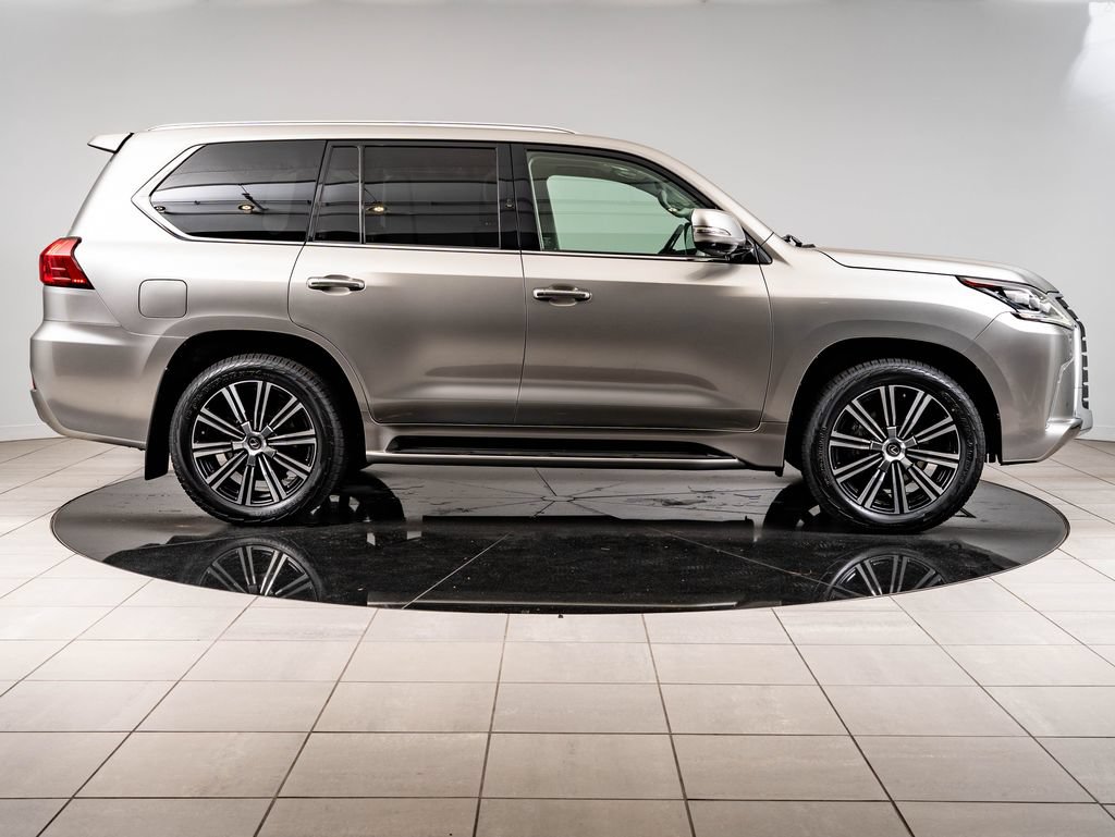Certified 2021 Lexus LX 570 4WD w/ Luxury Package image 11