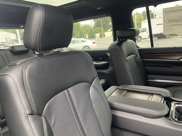 New 2024 Jeep Grand Wagoneer Series I w/ HD Trailer Tow Package image 34