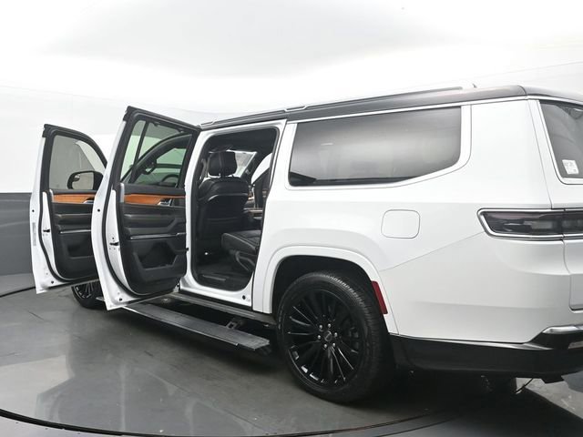 Used 2024 Jeep Grand Wagoneer L Series III image 59