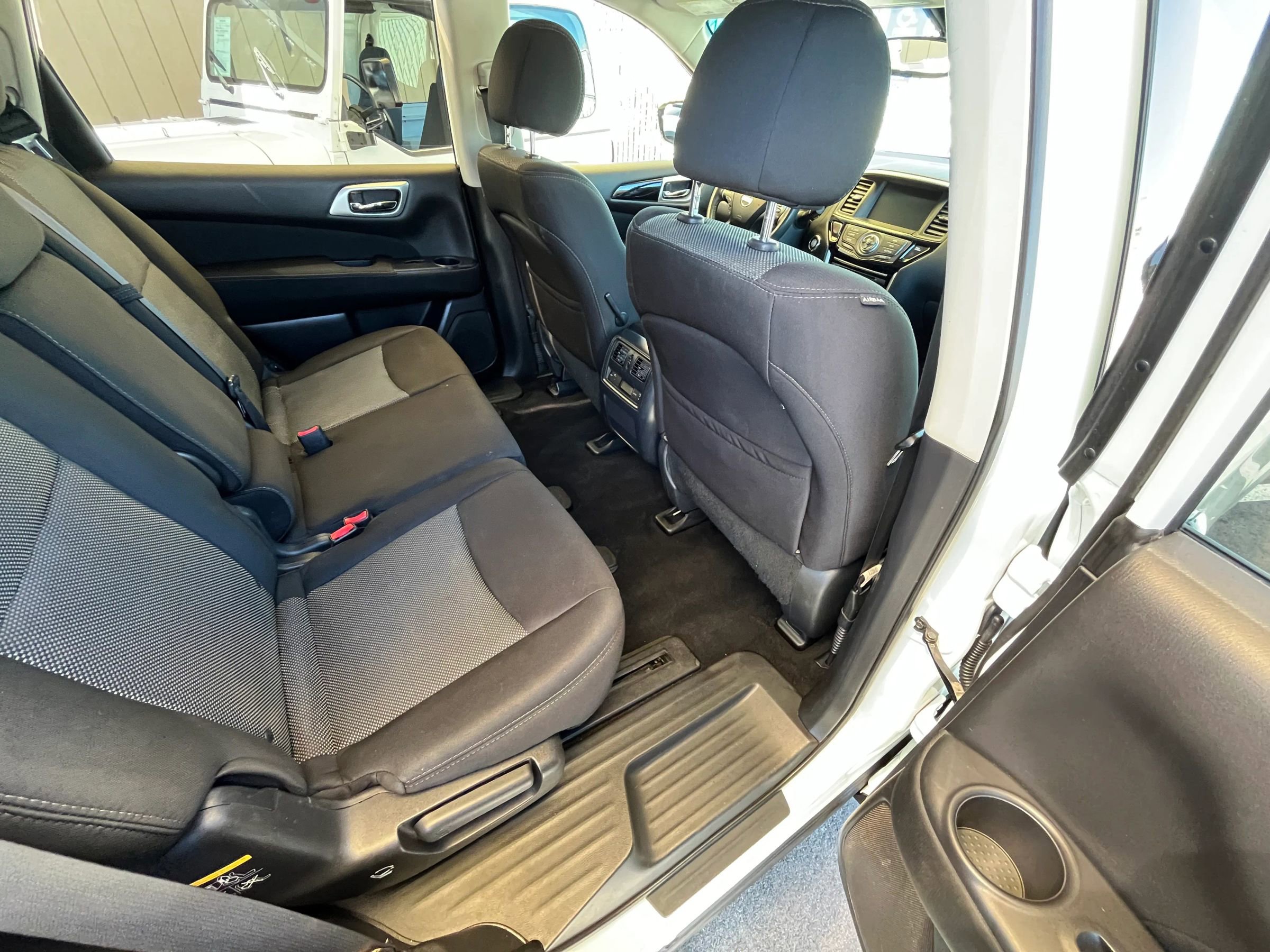 Used 2017 Nissan Pathfinder SV w/ Trailer Tow Package image 17