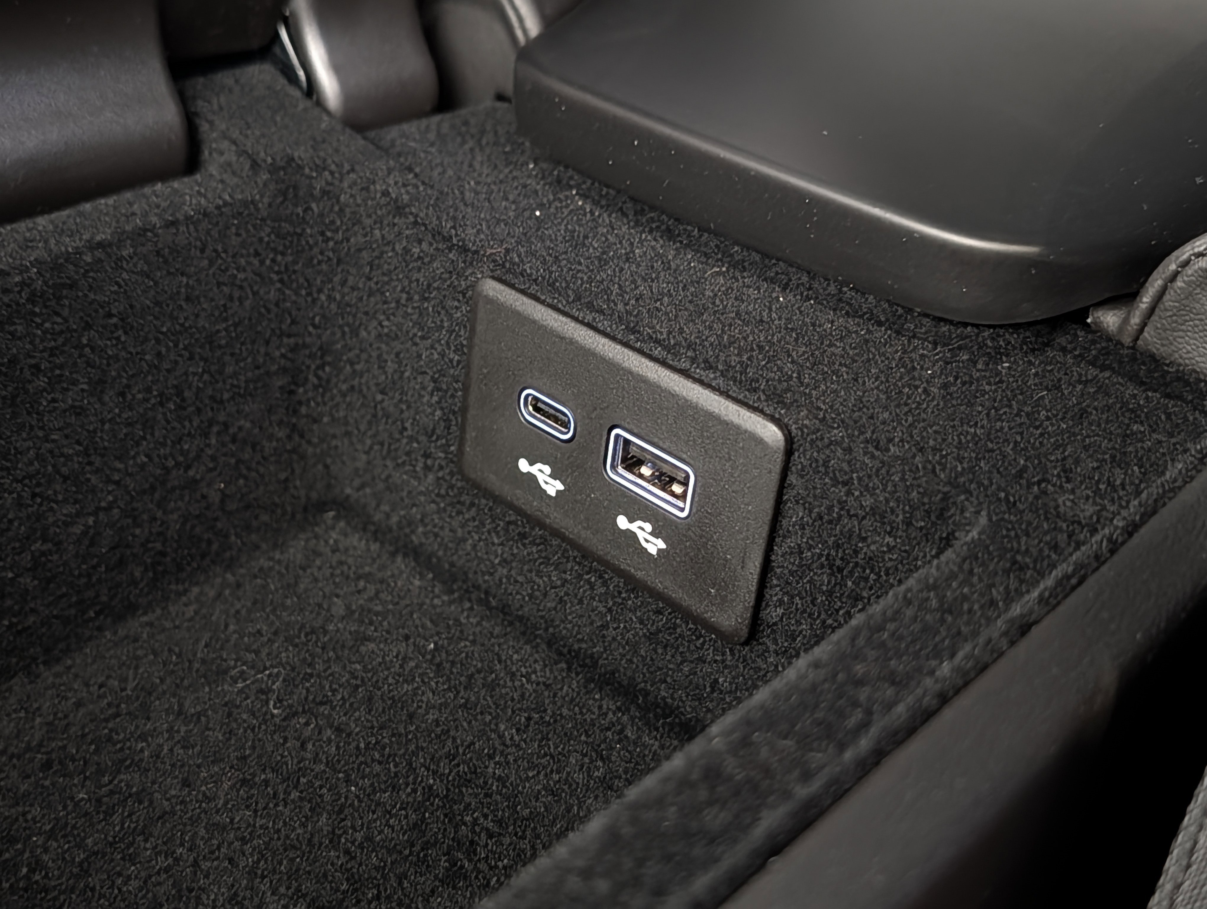 Certified 2026 Chevrolet Corvette Stingray Coupe w/ Z51 Performance Package image 26