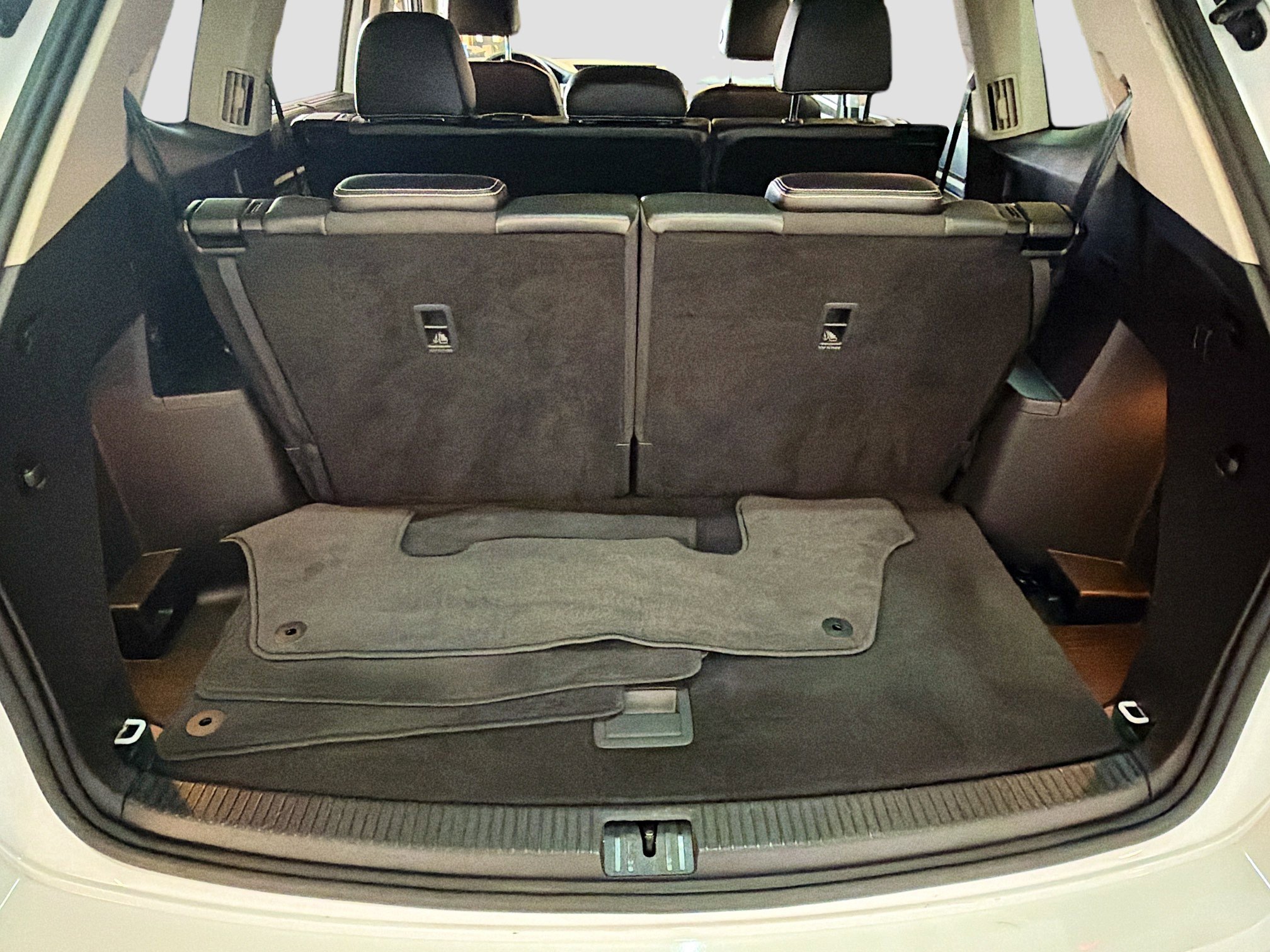 Used 2021 Volkswagen Atlas SE image 30