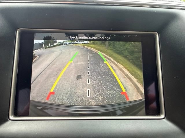 Used 2021 Jeep Grand Cherokee Laredo AWD/4WD image 22