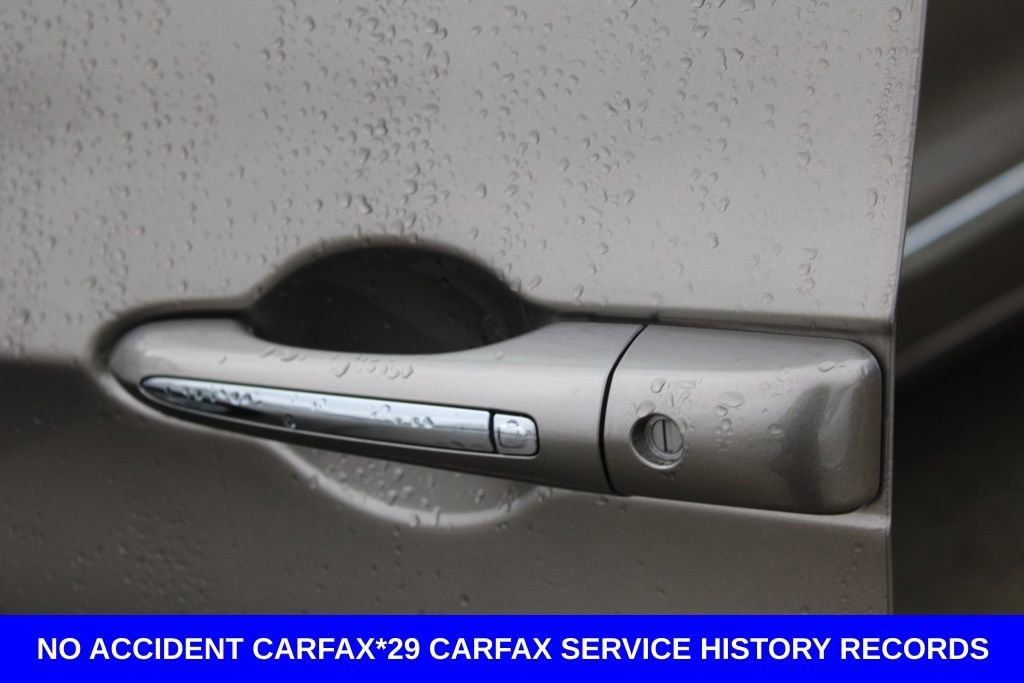 Used 2018 Chrysler Pacifica Touring-L Plus image 13