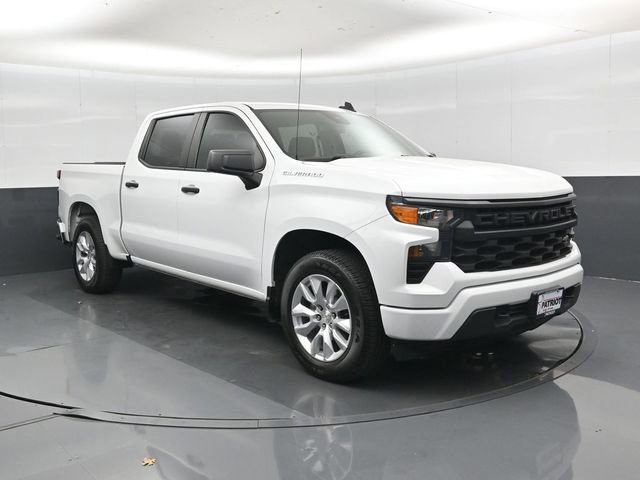 Used 2022 Chevrolet Silverado 1500 Custom RWD image 1