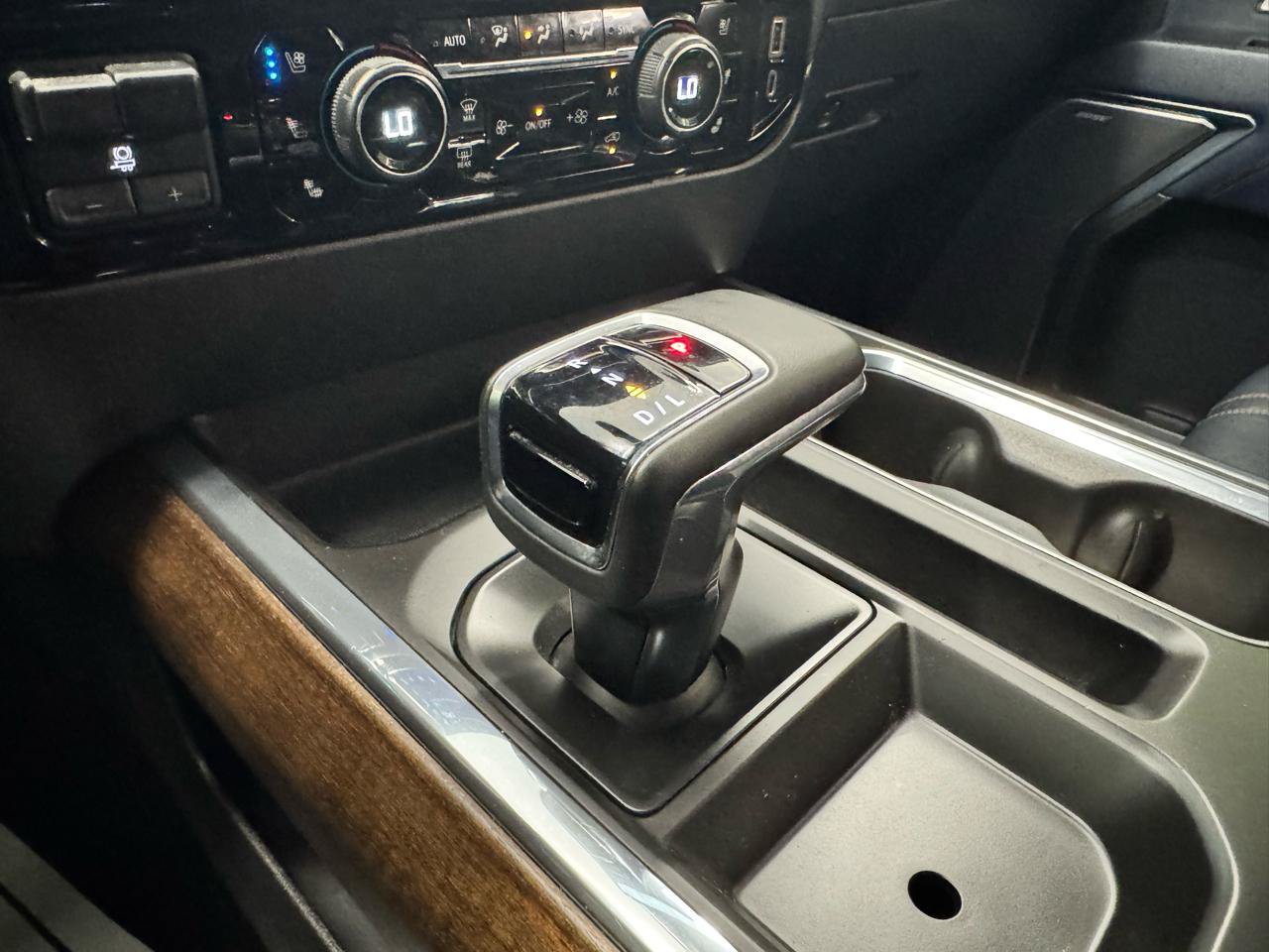 Used 2023 Chevrolet Silverado 1500 High Country w/ Technology Package AWD/4WD image 25