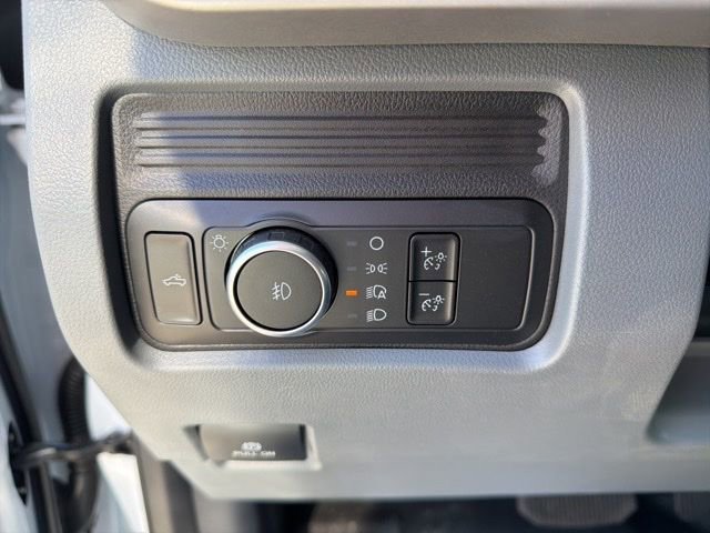New 2025 Ford F550 4x4 Regular Cab Super Duty image 21