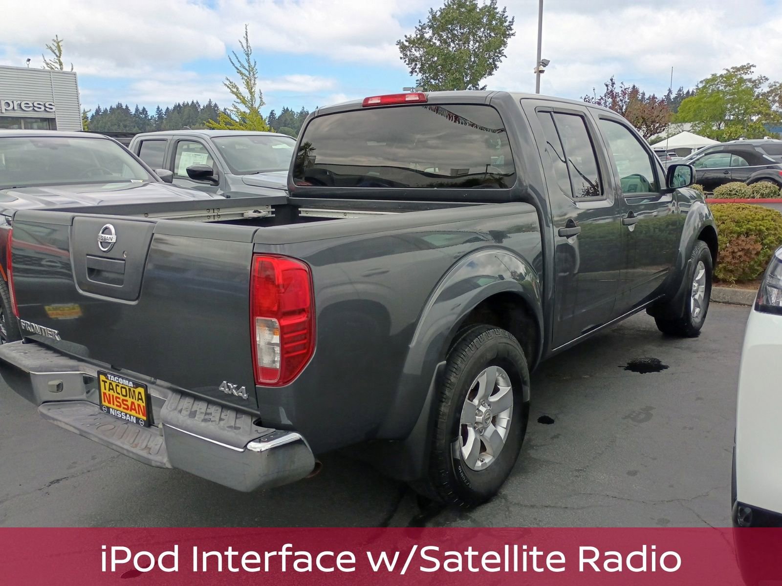 Used 2012 Nissan Frontier SV w/ SV Premium Utility Pkg AWD/4WD image 4