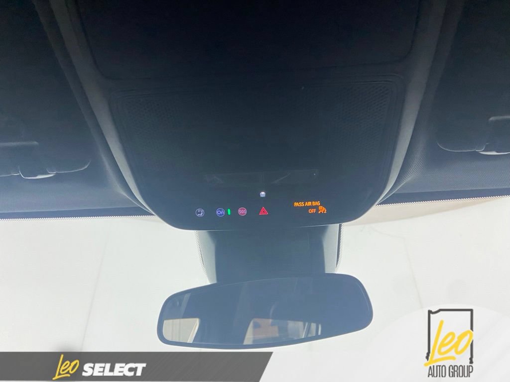 Used 2025 Chevrolet Equinox LT w/ Convenience Package II AWD/4WD image 17