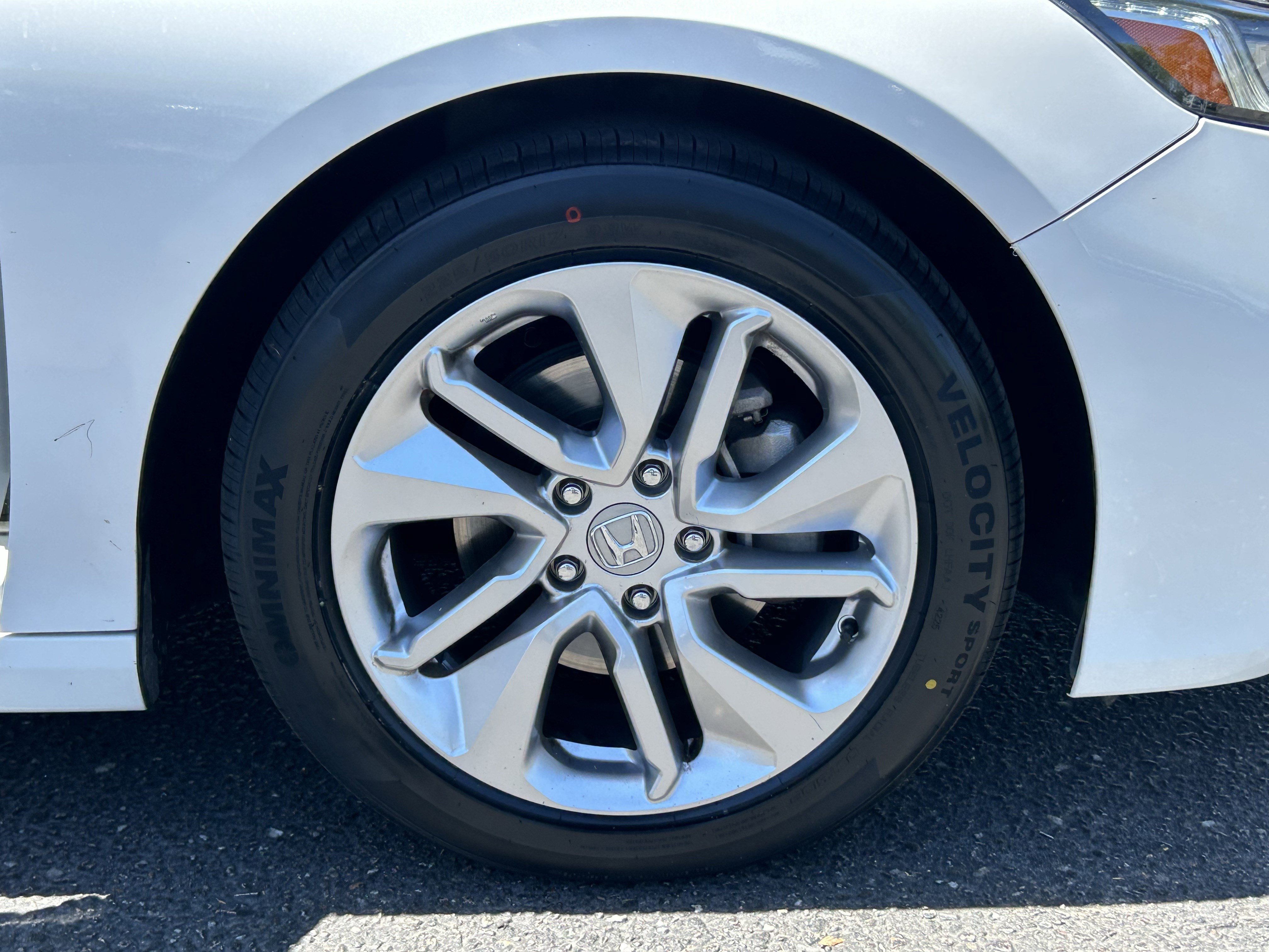 Used 2019 Honda Accord LX image 7
