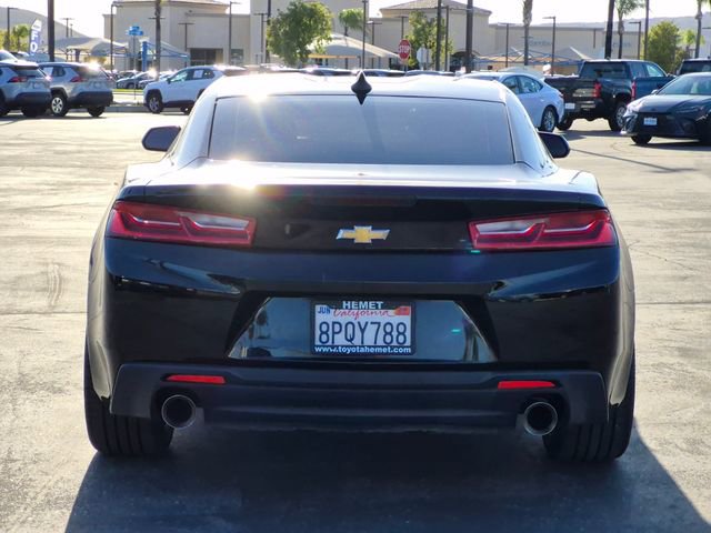 Used 2018 Chevrolet Camaro LT RWD image 7