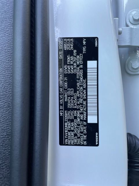 Used 2020 Volvo XC40 T5 R-Design w/ Protection Package AWD/4WD image 25