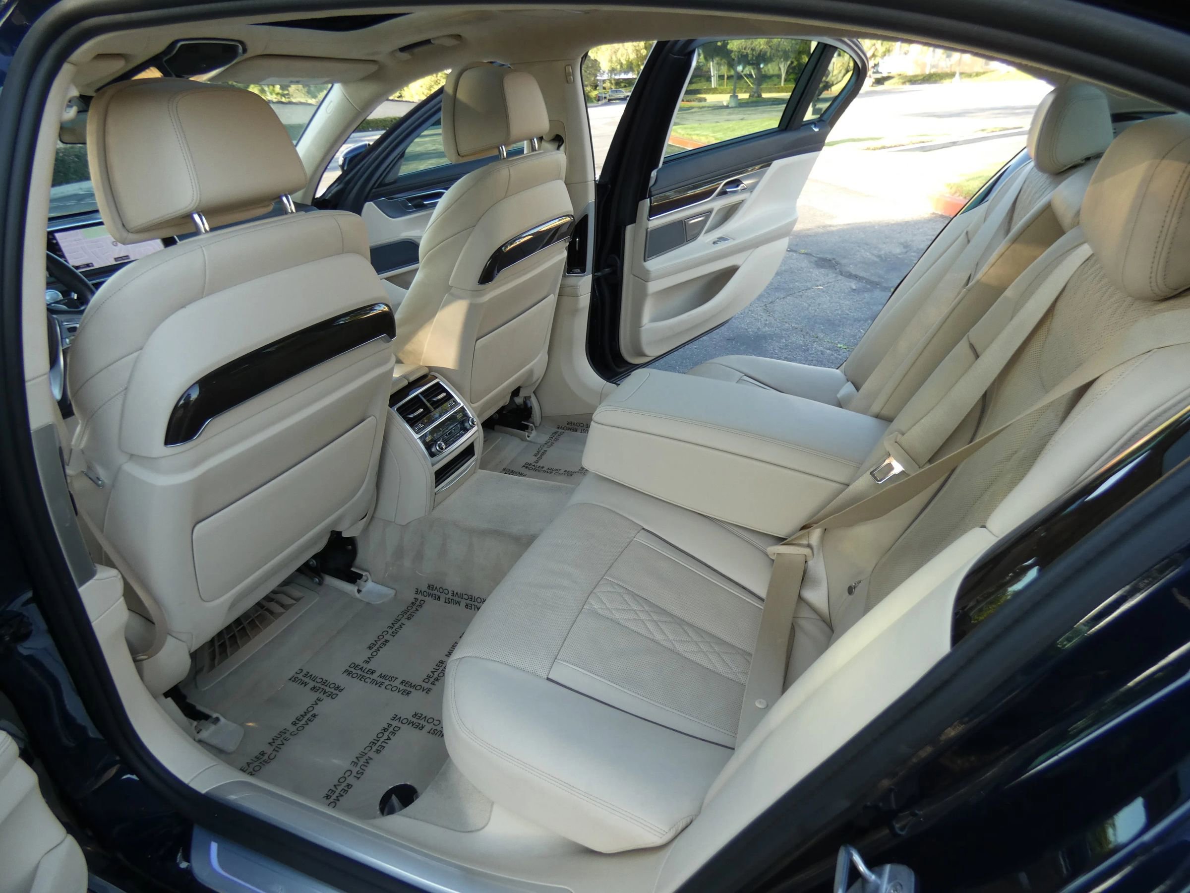 Used 2016 BMW 750i xDrive image 51