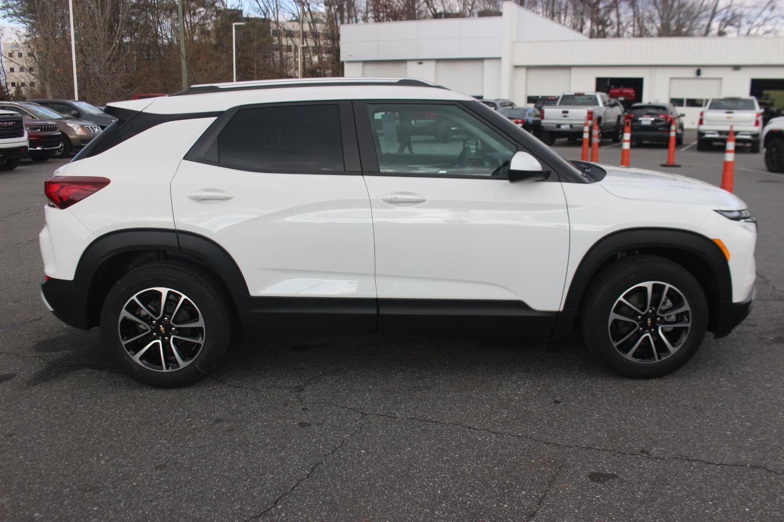 New 2026 Chevrolet TrailBlazer LT w/ Convenience Package image 8