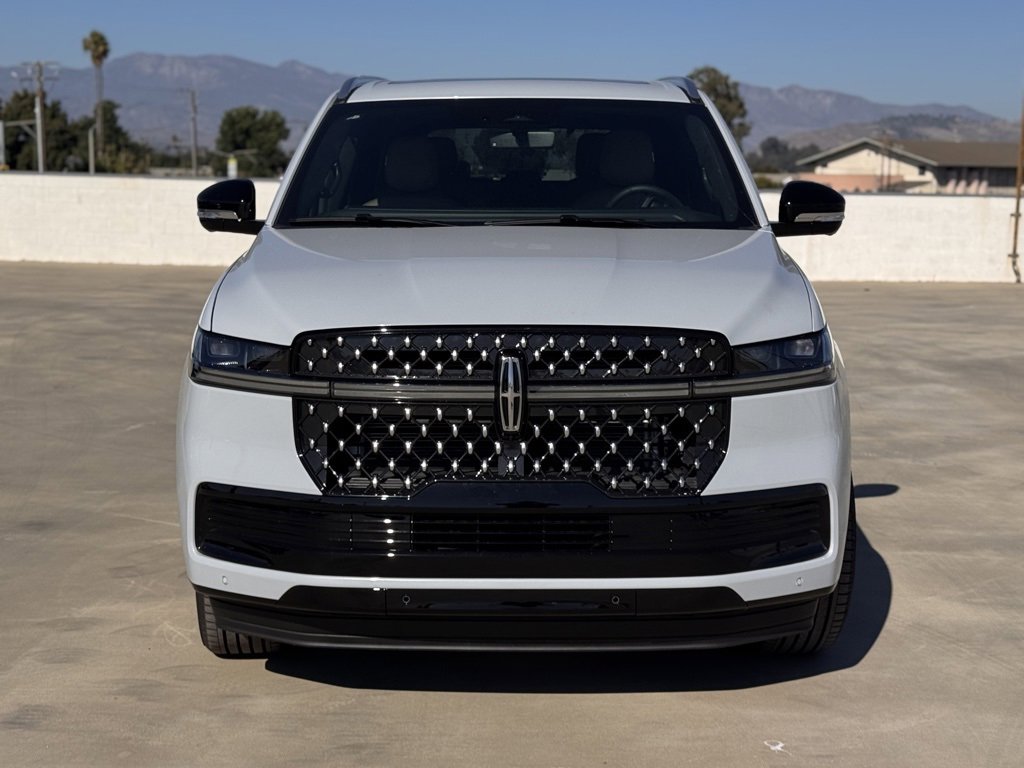 New 2025 Lincoln Navigator Black Label image 6