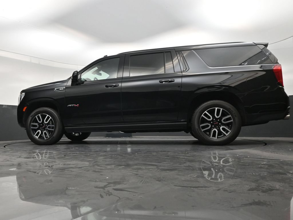 Used 2022 GMC Yukon XL AT4 AWD/4WD image 21