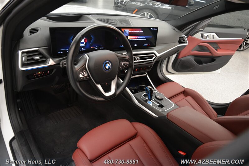 Used 2023 BMW i4 eDrive35 w/ Premium Package RWD image 15