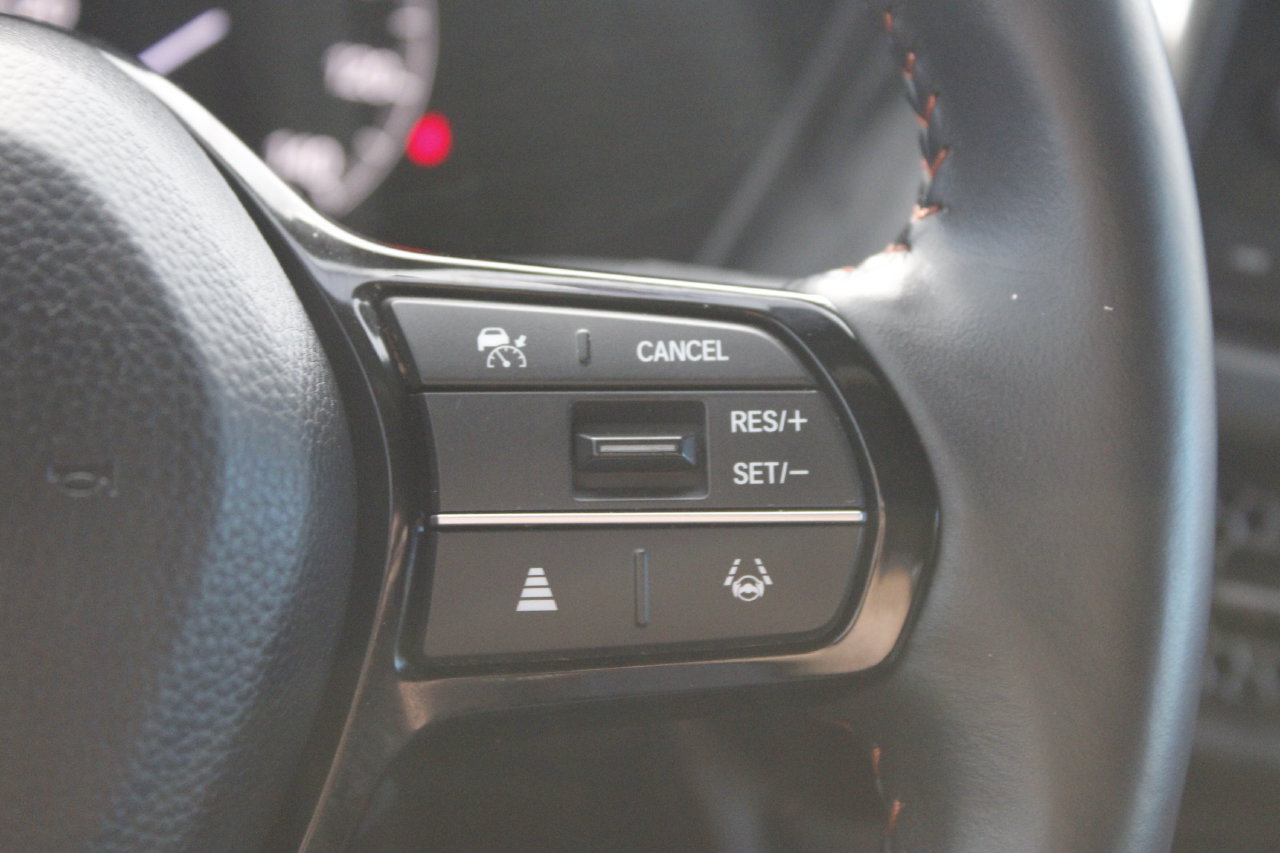 Used 2024 Honda HR-V Sport image 16