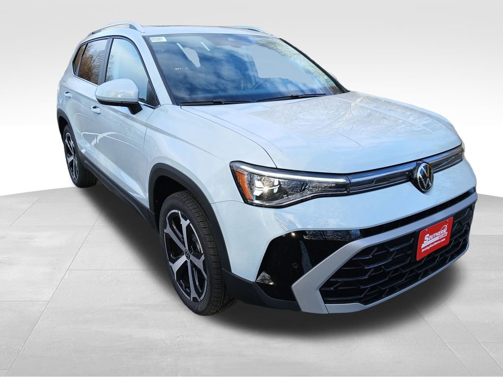 New 2026 Volkswagen Taos SEL image 7