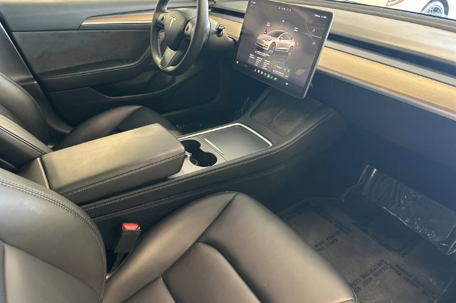 Used 2023 Tesla Model 3 Standard Range RWD image 17