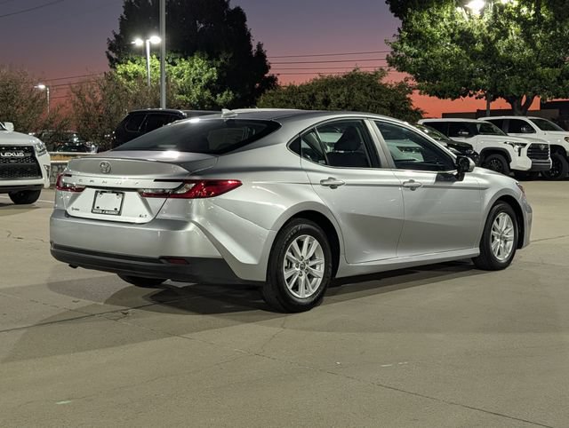 Used 2025 Toyota Camry LE FWD image 6