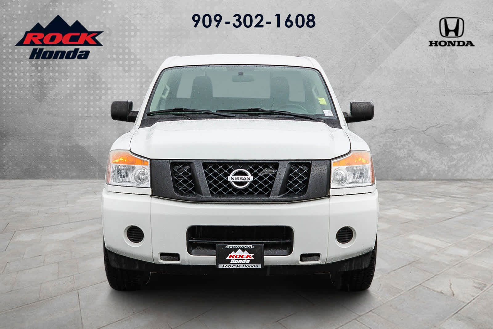 Used 2015 Nissan Titan S image 2