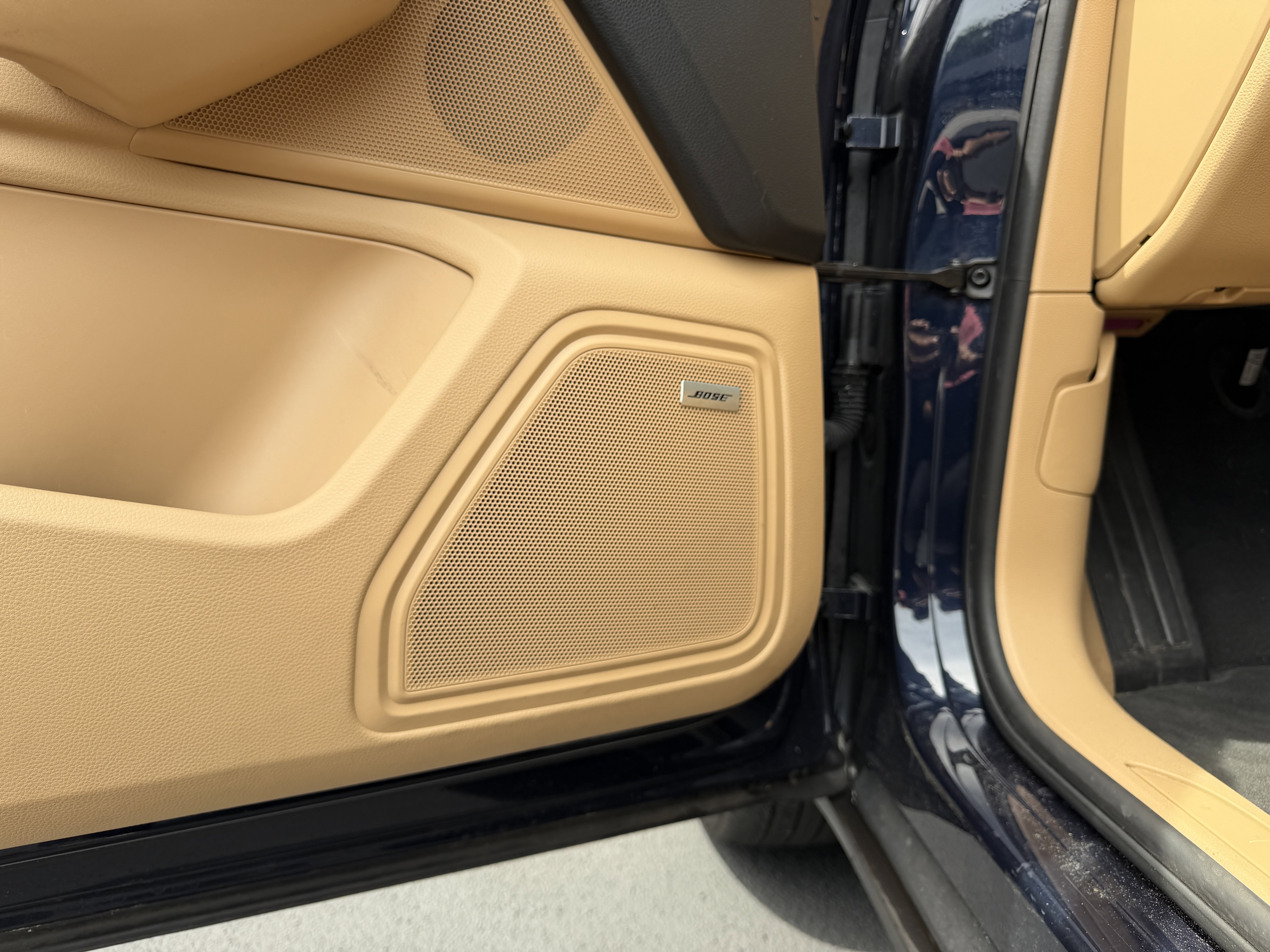 Used 2018 Porsche Macan AWD/4WD image 23