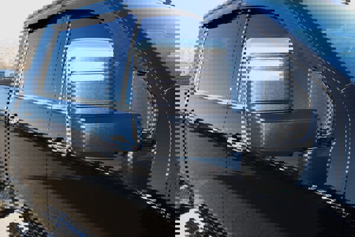 Used 2023 Chevrolet Silverado 3500 LTZ w/ LTZ Convenience Package image 24