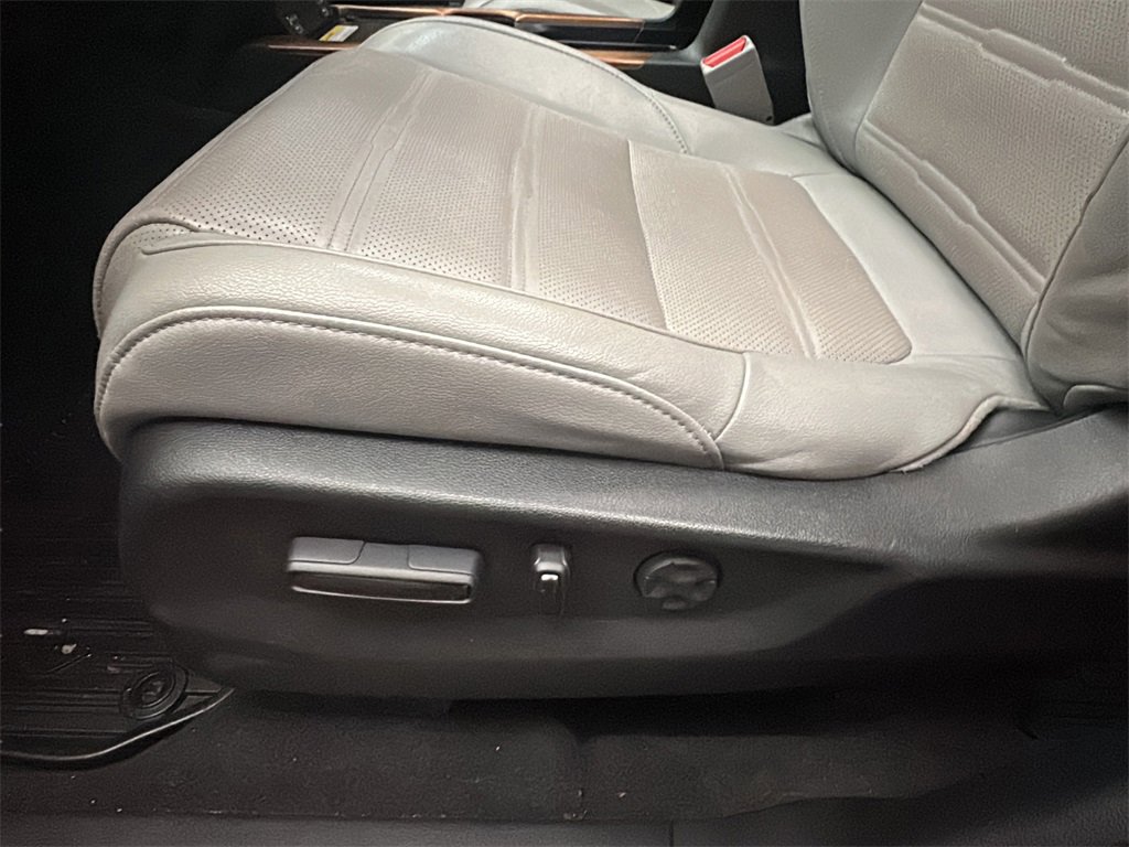 Certified 2022 Honda CR-V Touring image 8