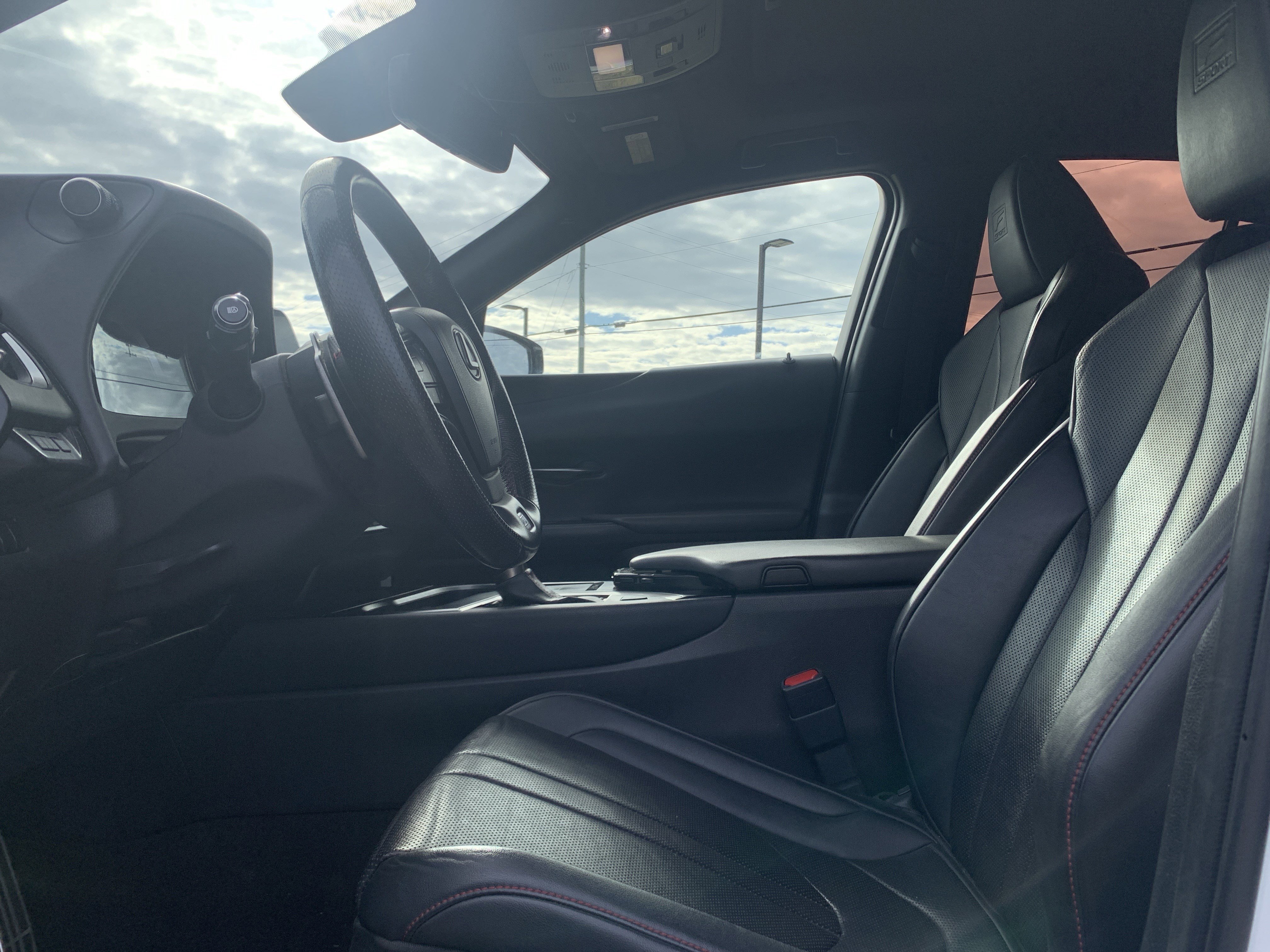 Used 2019 Lexus UX 200 F Sport image 16