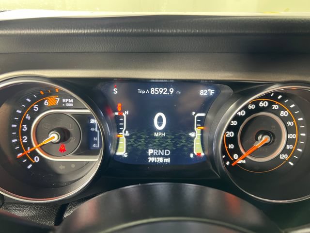 Used 2020 Jeep Wrangler Unlimited Sahara AWD/4WD image 16