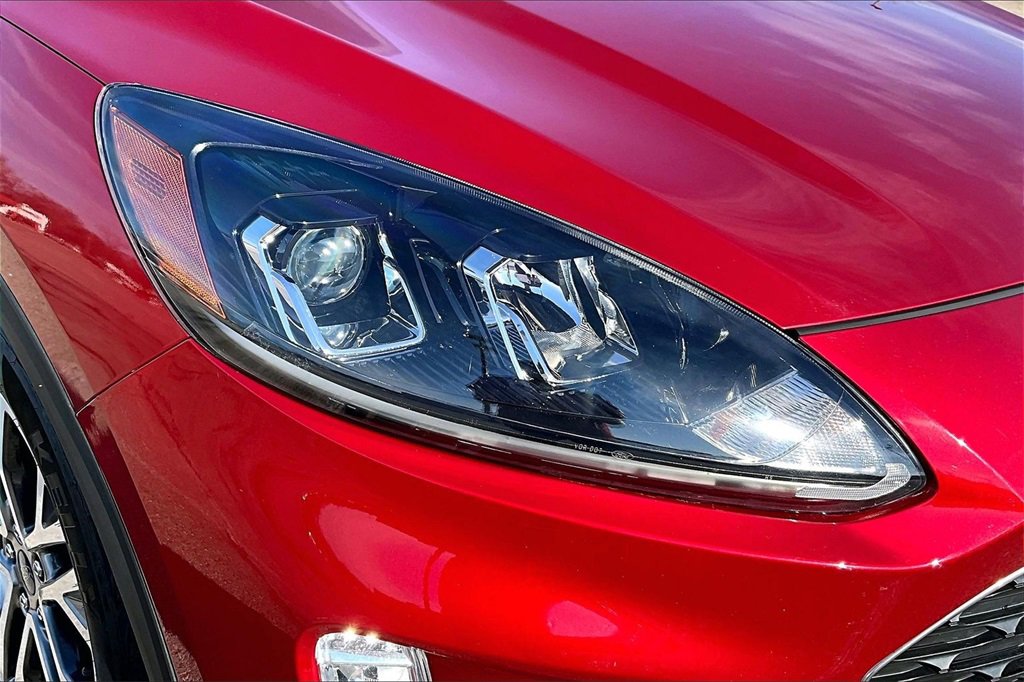 Used 2022 Ford Escape SEL w/ Technology Package image 29