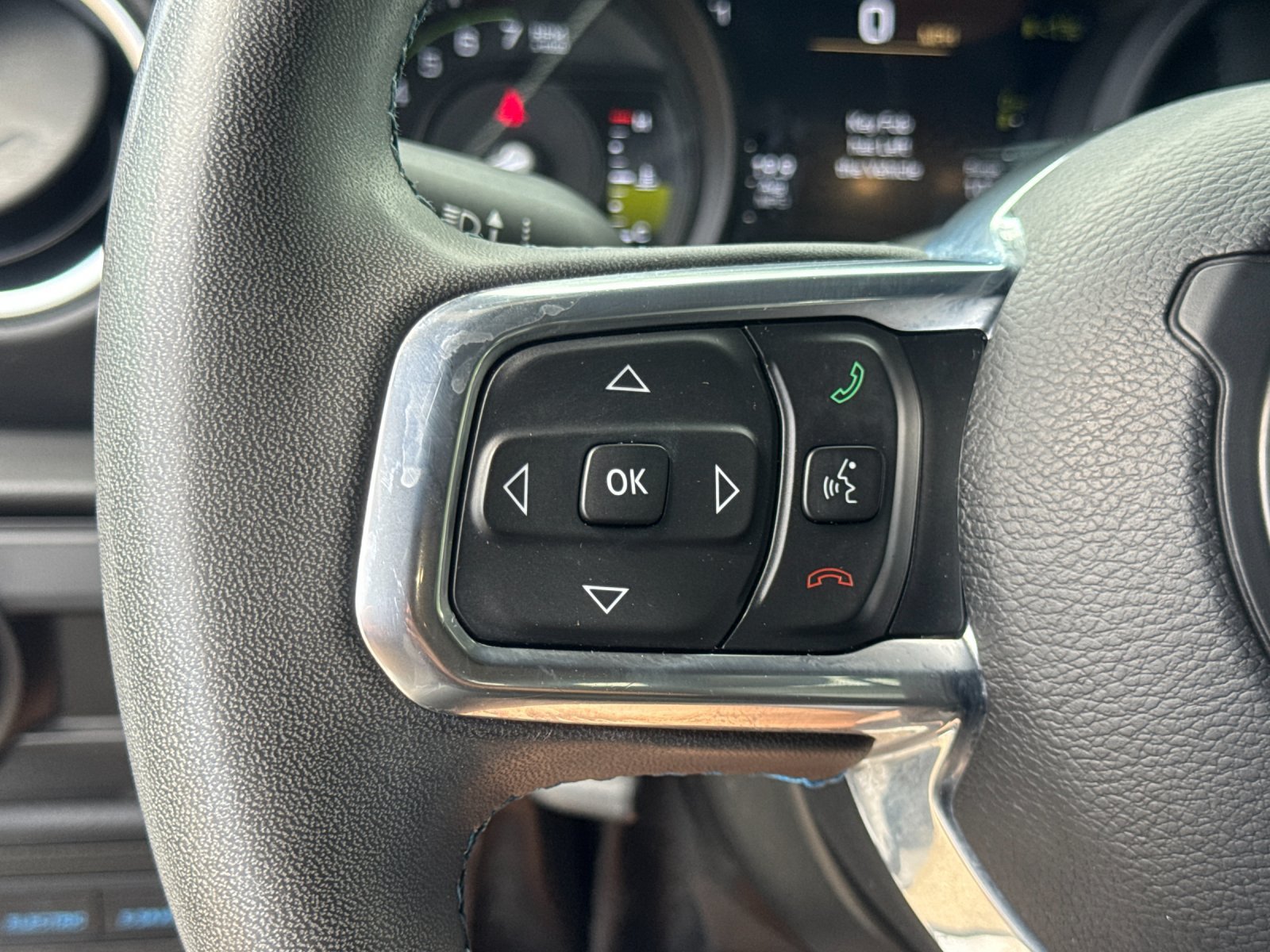 Used 2024 Jeep Wrangler High Altitude AWD/4WD image 28