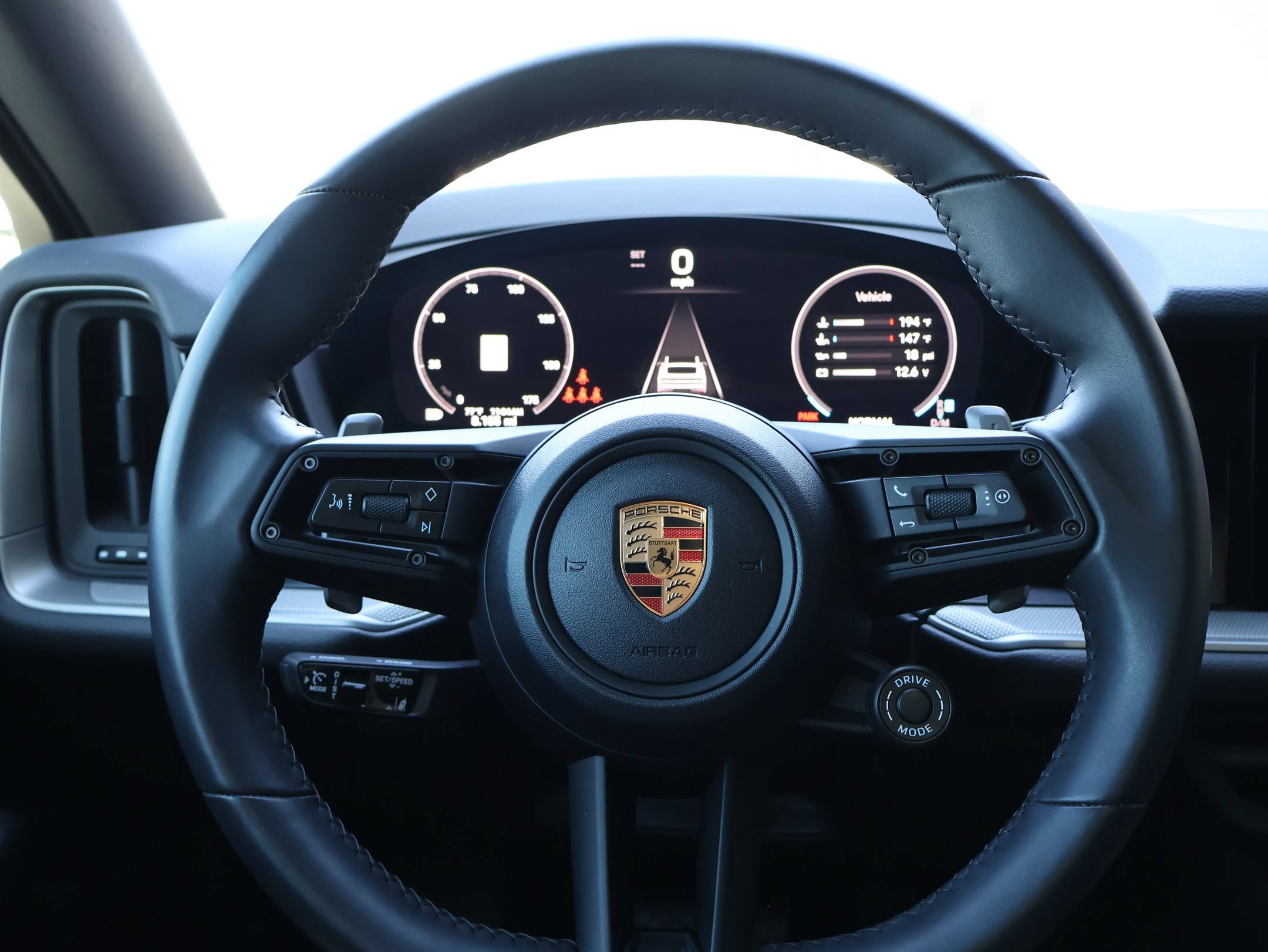 Certified 2026 Porsche Cayenne Coupe AWD/4WD image 17