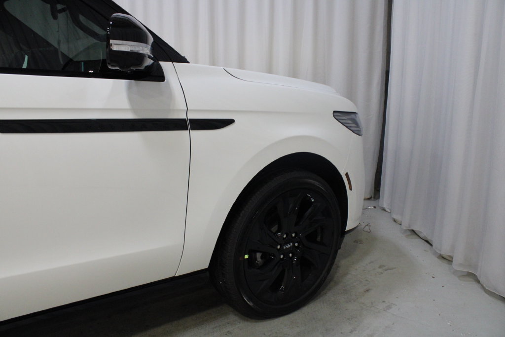 New 2027 Lincoln Navigator Black Label AWD/4WD image 25